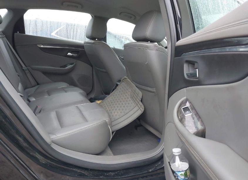 Photo 8 of 2015 Chevrolet Impala 2LZ (VIN 2G1165S33F9160825)