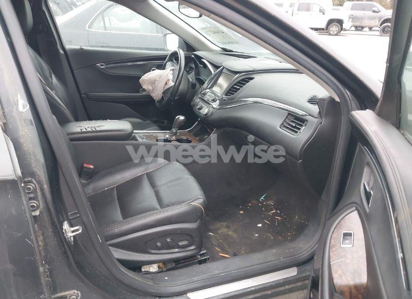 Photo 5 of 2015 Chevrolet Impala 2LZ (VIN 2G1165S33F9163837)