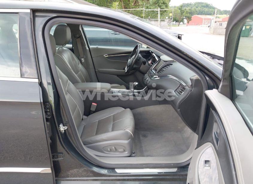 Photo 5 of 2015 Chevrolet Impala 2LZ (VIN 2G1165S33F9197230)