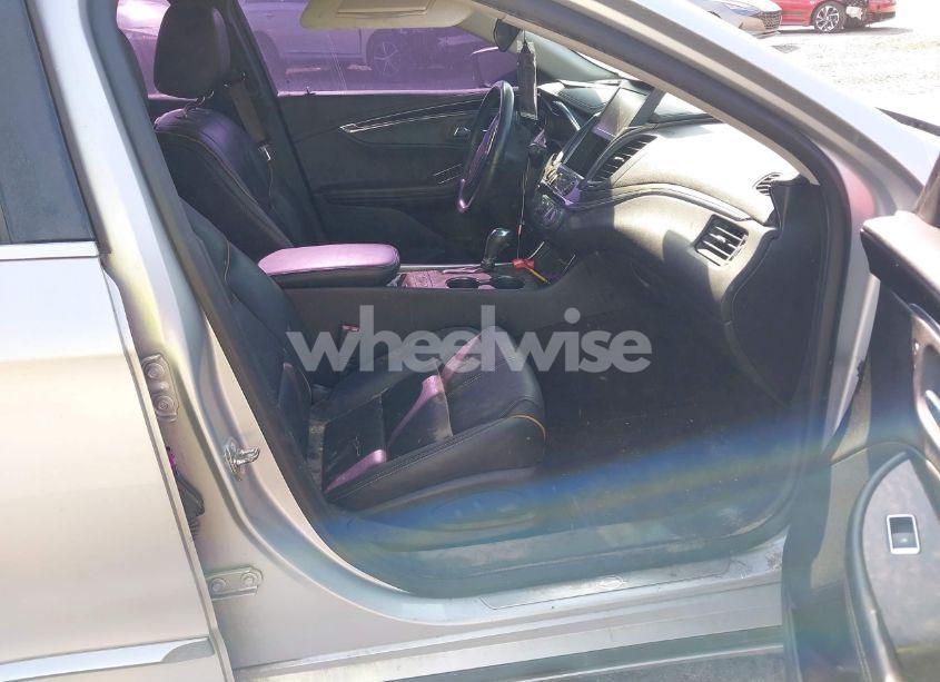 Photo 5 of 2015 Chevrolet Impala 2LZ (VIN 2G1165S34F9215265)