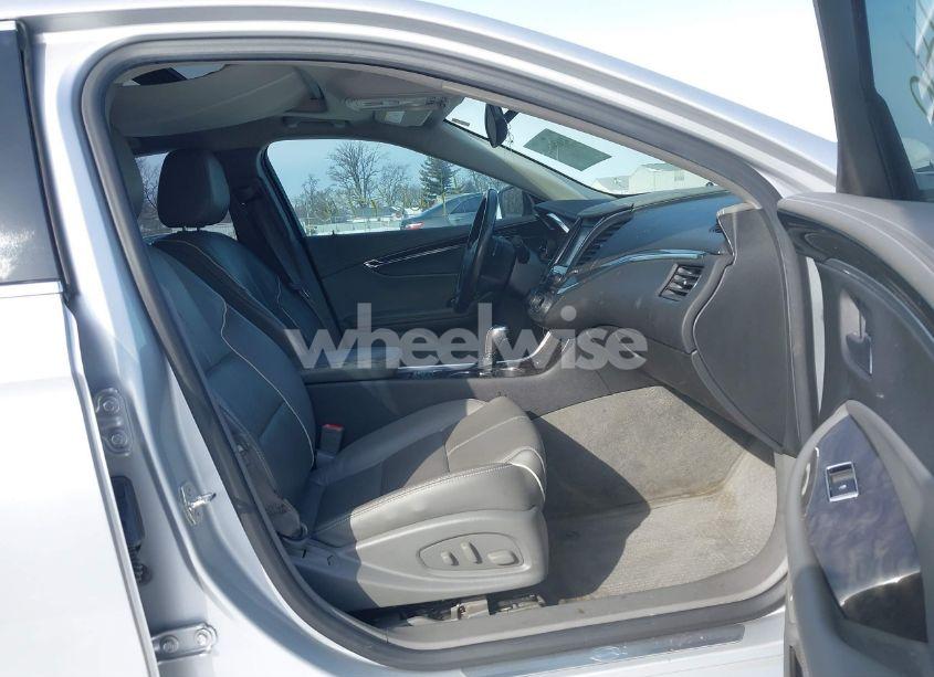 Photo 5 of 2015 Chevrolet Impala 2LZ (VIN 2G1165S39F9295873)