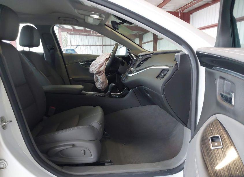 Photo 5 of 2019 Chevrolet Impala LS (VIN 2G11X5S38K9115693)