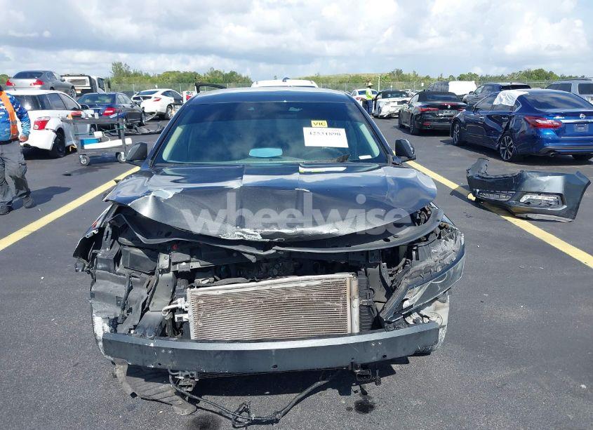 Photo 13 of 2019 Chevrolet Impala LT (VIN 2G11Z5S30K9114225)