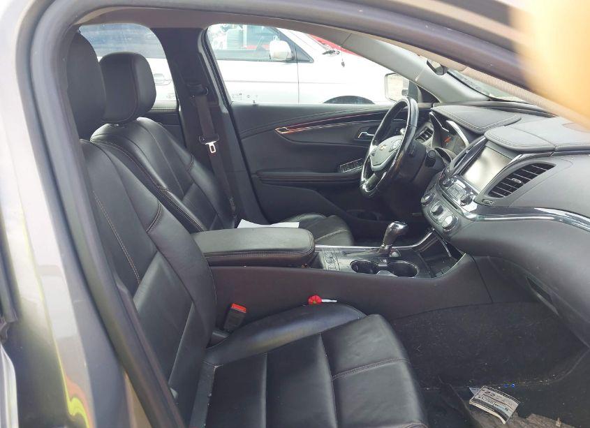 Photo 5 of 2019 Chevrolet Impala LT (VIN 2G11Z5S31K9150344)