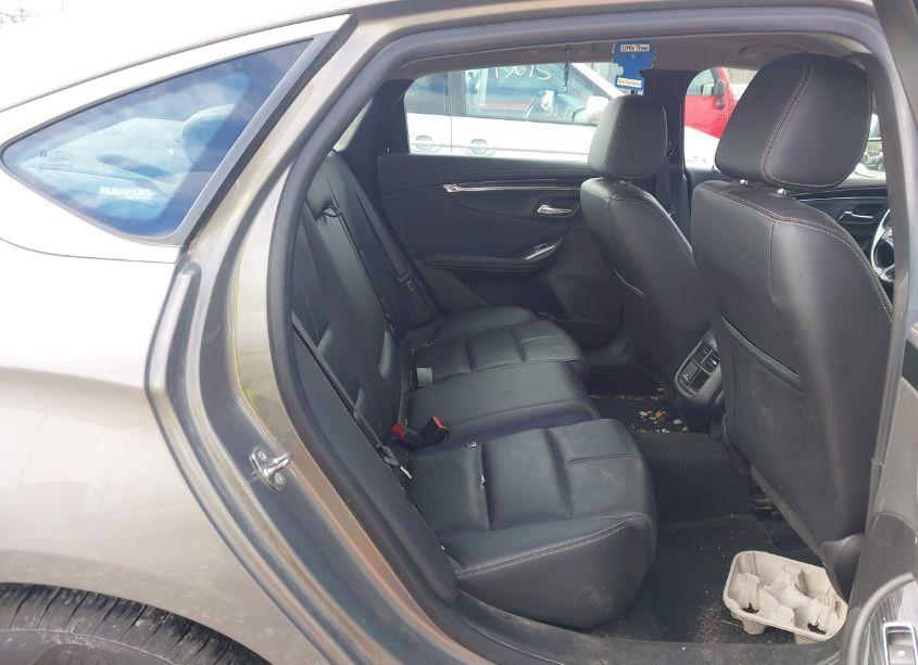 Photo 8 of 2019 Chevrolet Impala LT (VIN 2G11Z5S31K9150344)