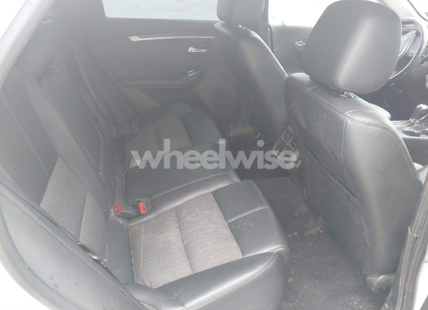 Photo 8 of 2019 Chevrolet Impala LT (VIN 2G11Z5S32K9101931)