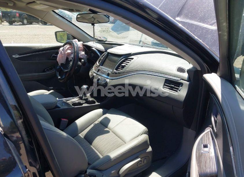 Photo 5 of 2019 Chevrolet Impala LT (VIN 2G11Z5S33K9103669)