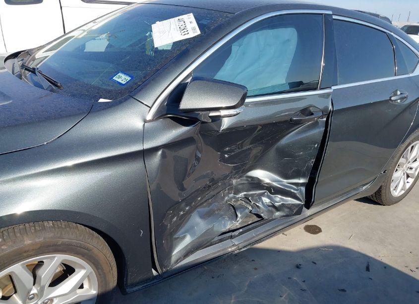 Photo 6 of 2019 Chevrolet Impala LT (VIN 2G11Z5S33K9104241)