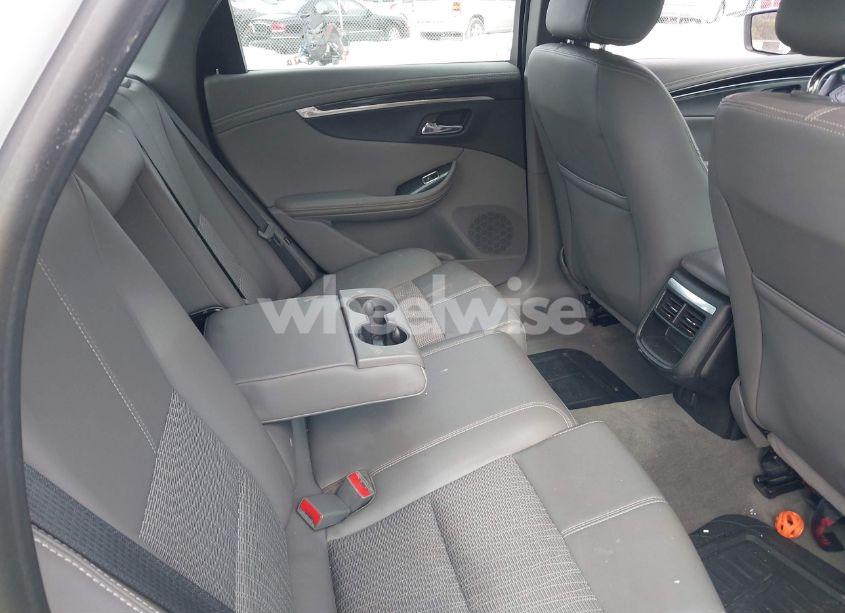 Photo 8 of 2019 Chevrolet Impala LT (VIN 2G11Z5S33K9121573)