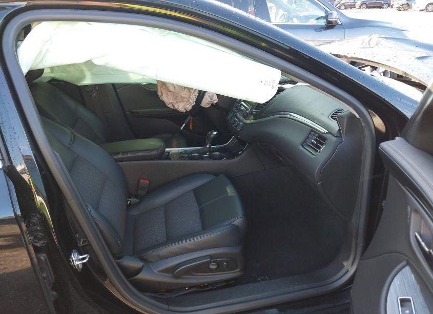 Photo 5 of 2019 Chevrolet Impala LT (VIN 2G11Z5S33K9152340)