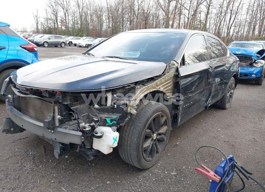 Photo 2 of 2019 Chevrolet Impala LT (VIN 2G11Z5S34K9111103)