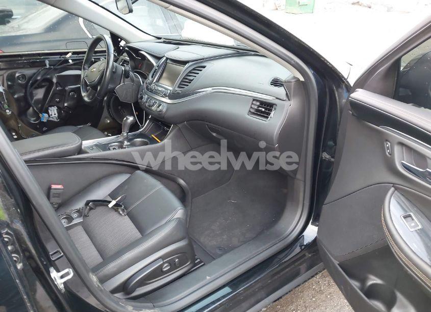 Photo 5 of 2019 Chevrolet Impala LT (VIN 2G11Z5S34K9111103)