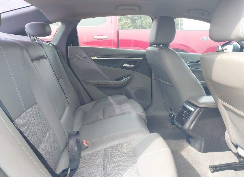 Photo 8 of 2019 Chevrolet Impala LT (VIN 2G11Z5S34K9112994)