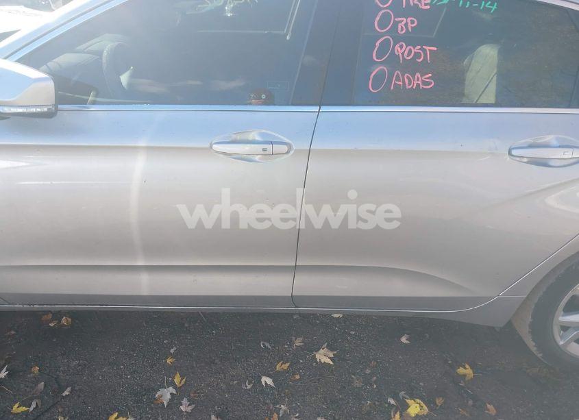 Photo 14 of 2019 Chevrolet Impala LT (VIN 2G11Z5S34K9114650)