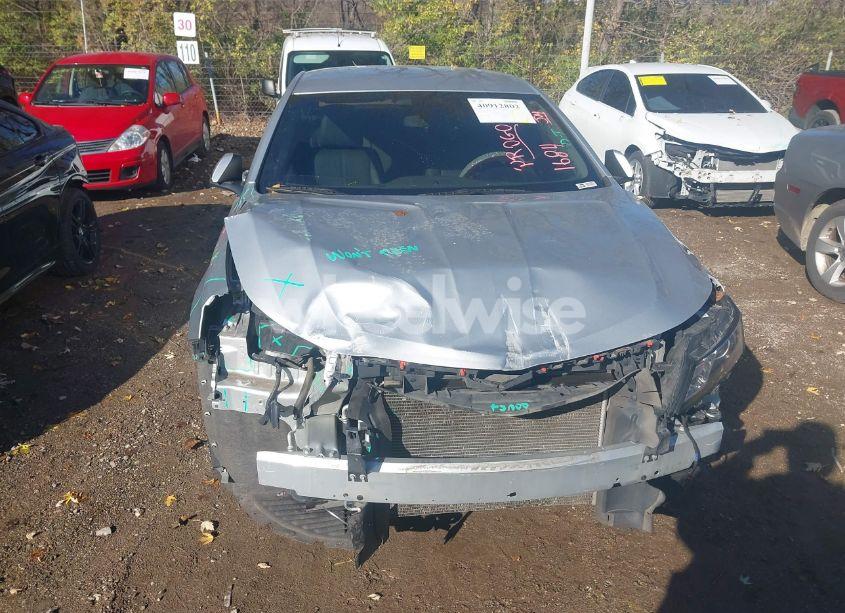 Photo 6 of 2019 Chevrolet Impala LT (VIN 2G11Z5S34K9114650)