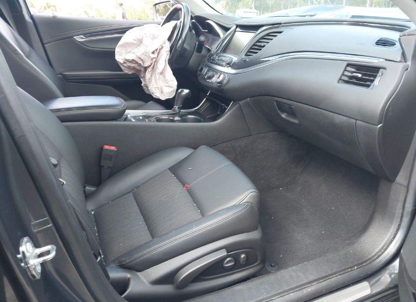 Photo 5 of 2019 Chevrolet Impala LT (VIN 2G11Z5S36K9149089)