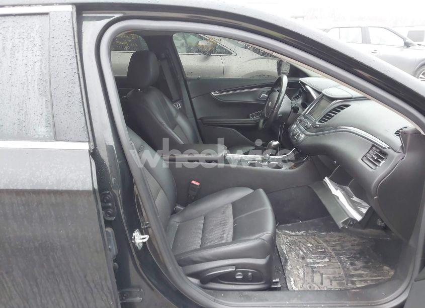 Photo 5 of 2019 Chevrolet Impala LT (VIN 2G11Z5S37K9133810)