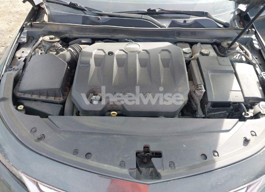 Photo 10 of 2019 Chevrolet Impala LT (VIN 2G11Z5S38K9126526)