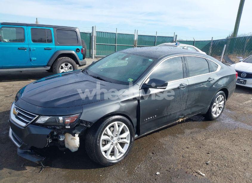 Photo 2 of 2019 Chevrolet Impala LT (VIN 2G11Z5S38K9126526)