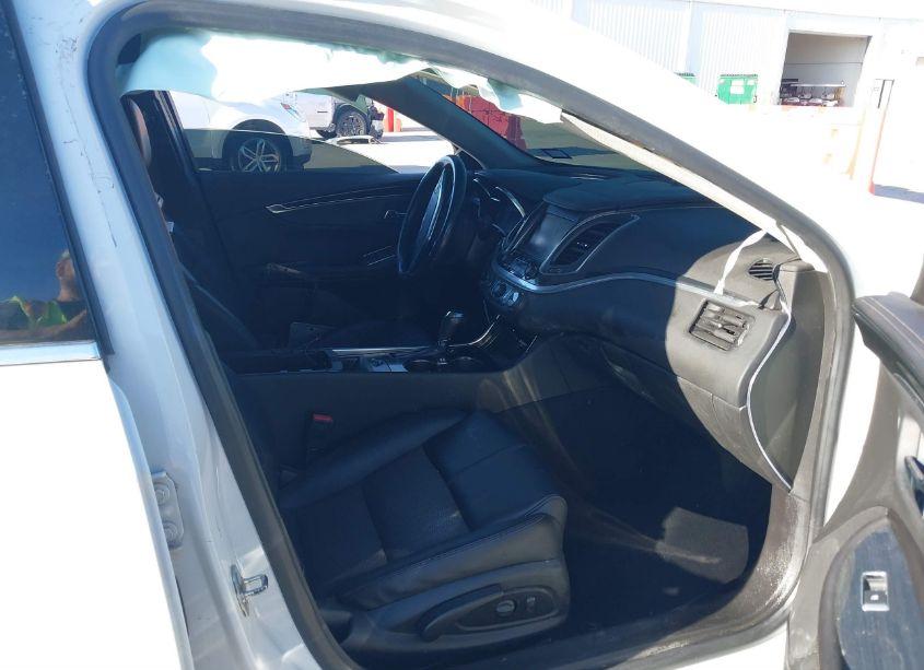 Photo 5 of 2019 Chevrolet Impala LT (VIN 2G11Z5SA1K9123515)