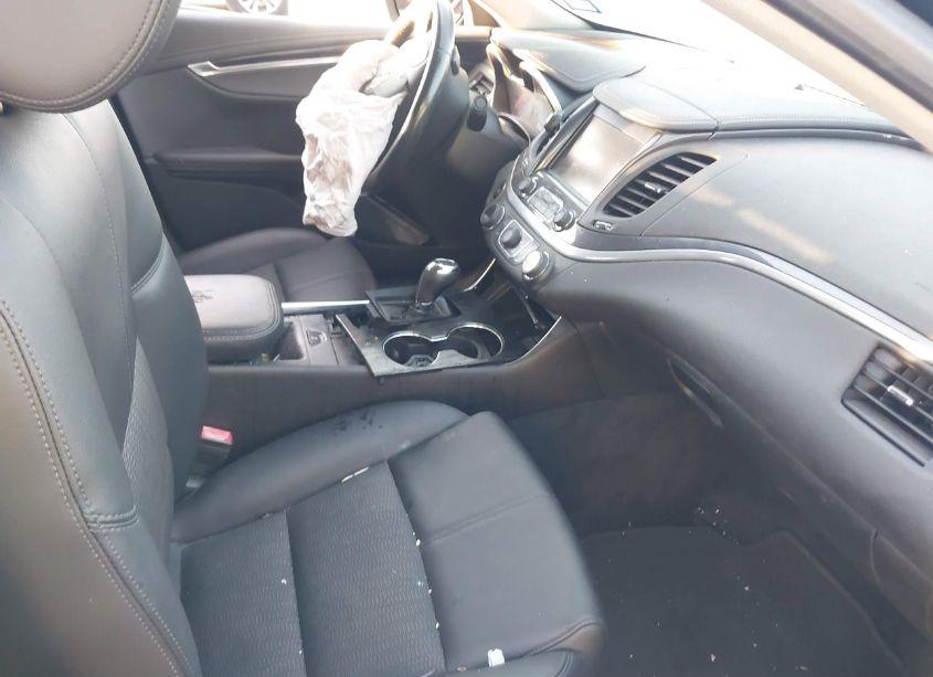 Photo 5 of 2019 Chevrolet Impala LT (VIN 2G11Z5SA2K9136306)