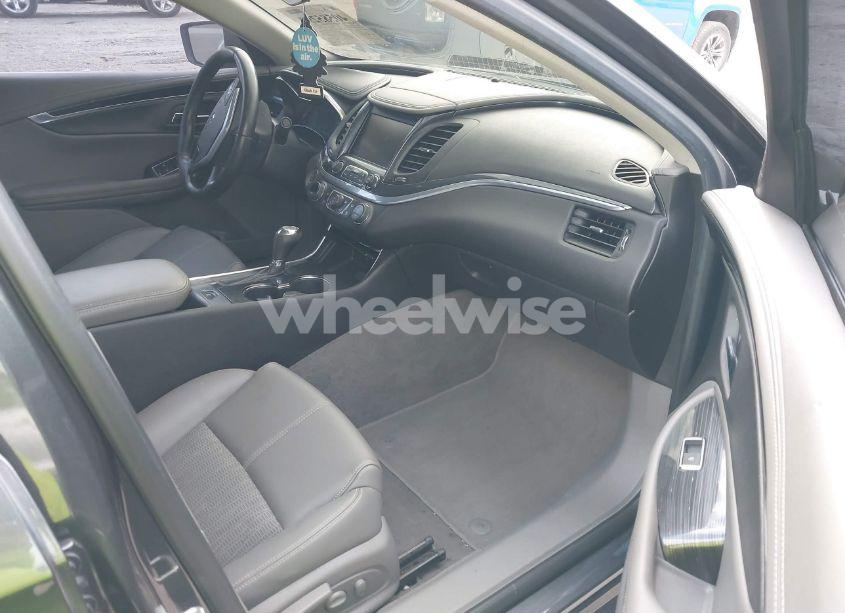 Photo 5 of 2019 Chevrolet Impala LT (VIN 2G11Z5SA4K9142334)