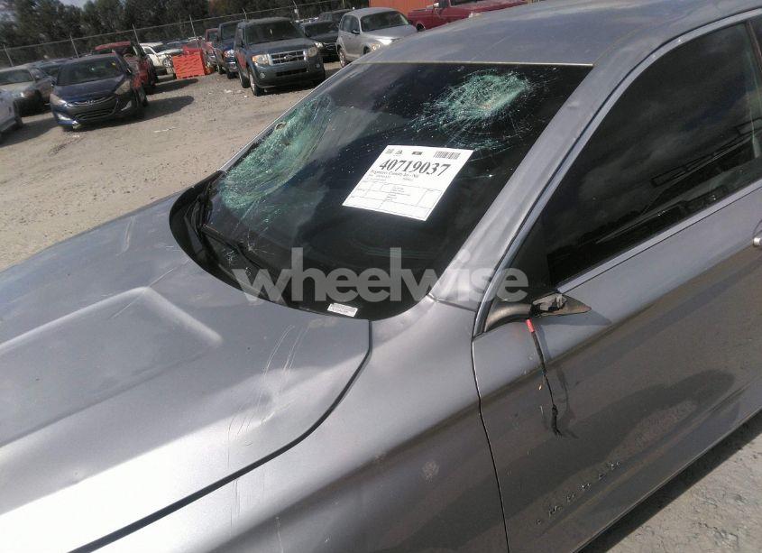 Photo 6 of 2019 Chevrolet Impala LT (VIN 2G11Z5SA4K9154452)