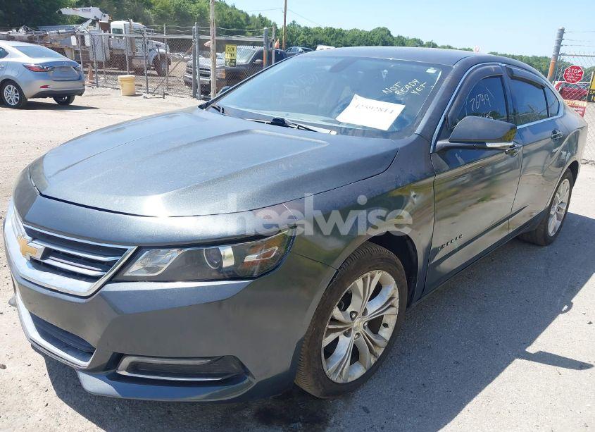 Photo 2 of 2019 Chevrolet Impala LT (VIN 2G11Z5SA5K9120360)