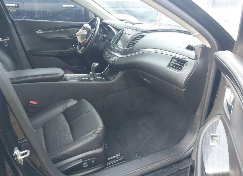 Photo 5 of 2019 Chevrolet Impala LT (VIN 2G11Z5SA9K9122371)