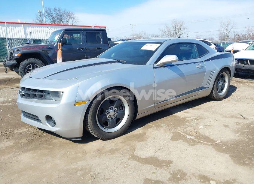 Photo 2 of 2012 Chevrolet Camaro 2LS (VIN 2G1FA1E30C9172421)