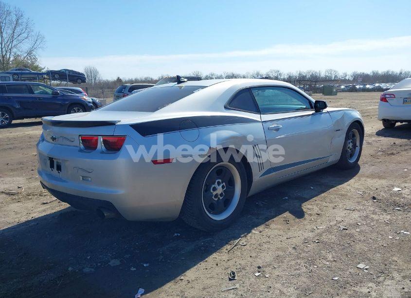Photo 4 of 2012 Chevrolet Camaro 2LS (VIN 2G1FA1E30C9172421)
