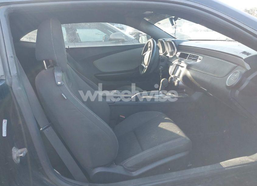 Photo 5 of 2013 Chevrolet Camaro 2LS (VIN 2G1FA1E30D9149397)