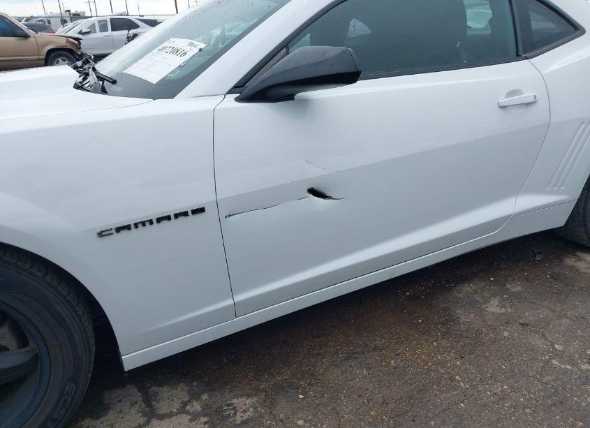 Photo 6 of 2014 Chevrolet Camaro 2LS (VIN 2G1FA1E30E9129748)