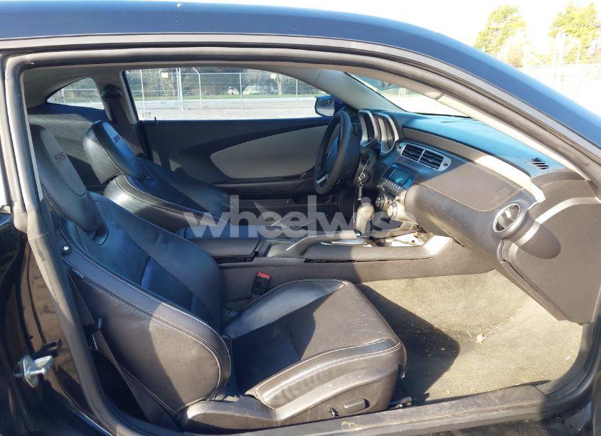 Photo 5 of 2014 Chevrolet Camaro 2LS (VIN 2G1FA1E30E9132357)