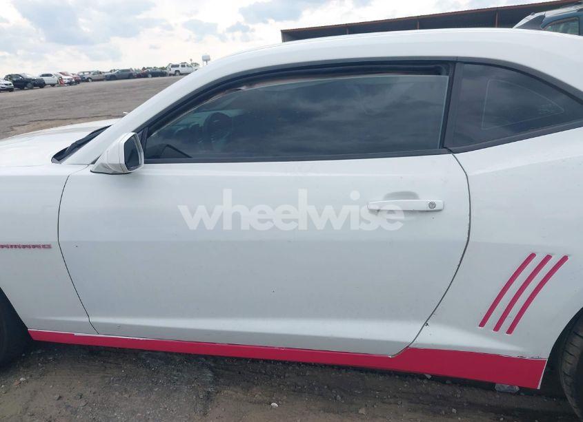 Photo 15 of 2014 Chevrolet Camaro 2LS (VIN 2G1FA1E30E9147408)