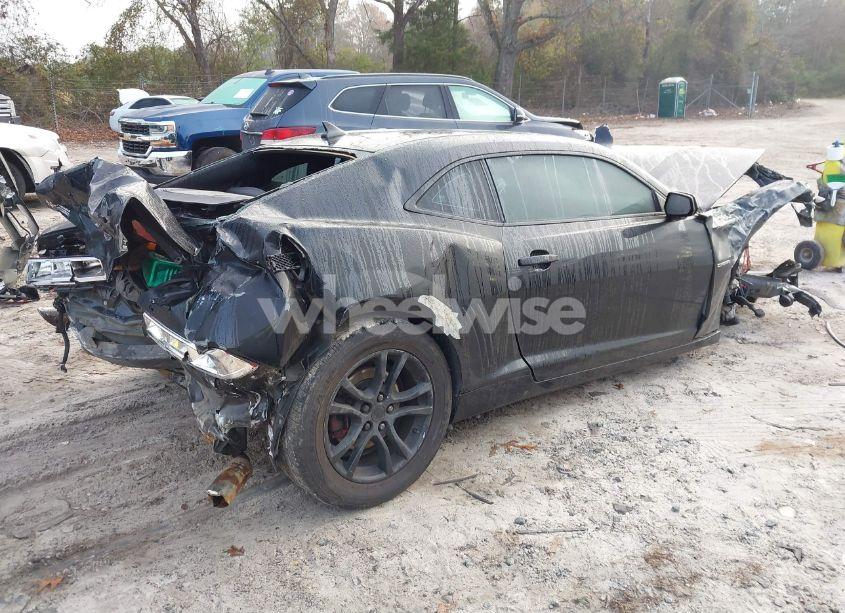 Photo 4 of 2014 Chevrolet Camaro 2LS (VIN 2G1FA1E30E9237027)