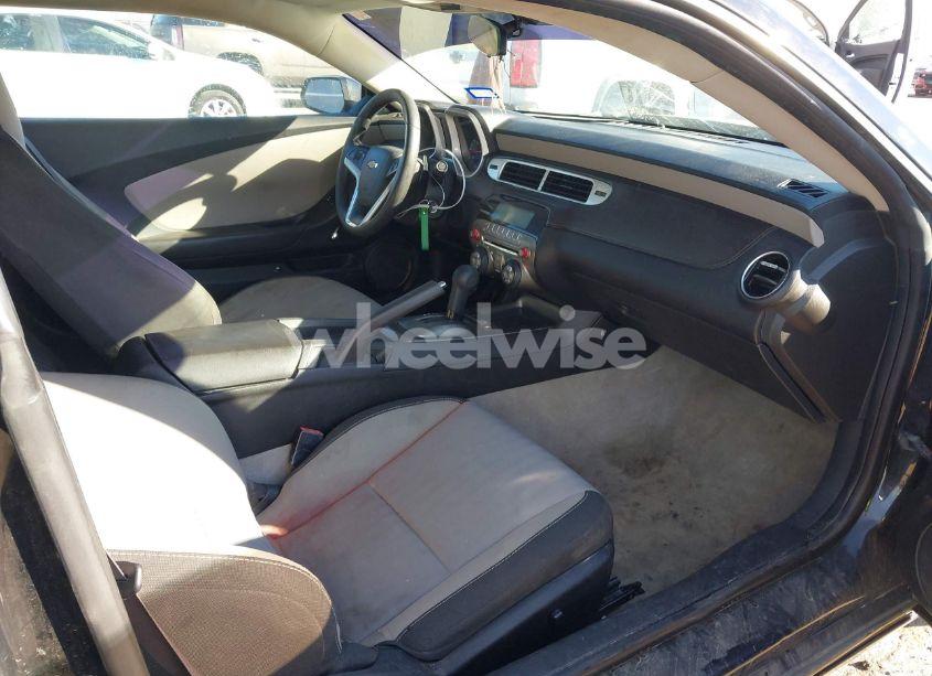 Photo 5 of 2014 Chevrolet Camaro 2LS (VIN 2G1FA1E30E9274241)