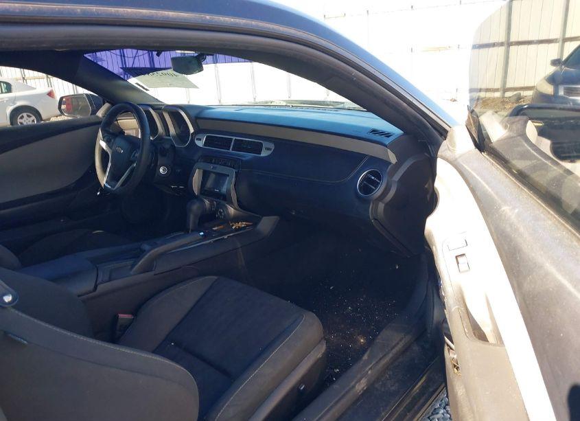 Photo 5 of 2014 Chevrolet Camaro 2LS (VIN 2G1FA1E31E9220687)