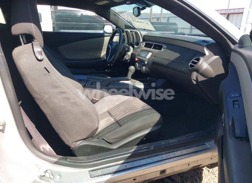 Photo 5 of 2012 Chevrolet Camaro 2LS (VIN 2G1FA1E32C9134253)