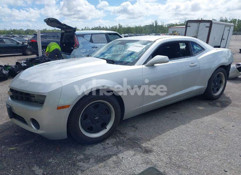 Photo 2 of 2012 Chevrolet Camaro 2LS (VIN 2G1FA1E32C9157807)