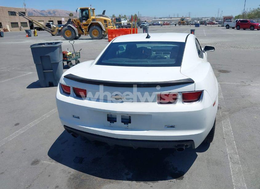 Photo 16 of 2013 Chevrolet Camaro LS (VIN 2G1FA1E32D9210796)