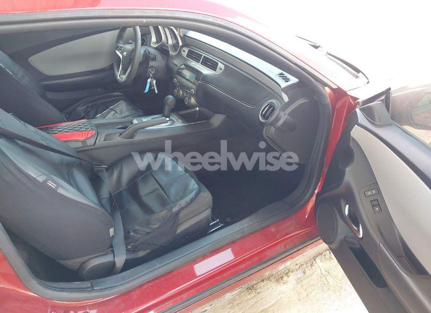 Photo 5 of 2014 Chevrolet Camaro 2LS (VIN 2G1FA1E32E9147104)