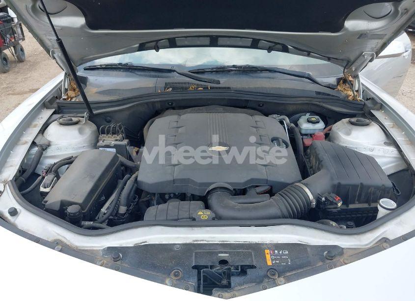 Photo 10 of 2014 Chevrolet Camaro 2LS (VIN 2G1FA1E32E9154103)