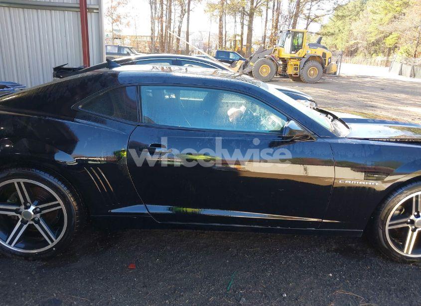 Photo 13 of 2014 Chevrolet Camaro 2LS (VIN 2G1FA1E32E9179776)