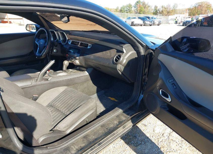 Photo 5 of 2012 Chevrolet Camaro 2LS (VIN 2G1FA1E34C9132648)