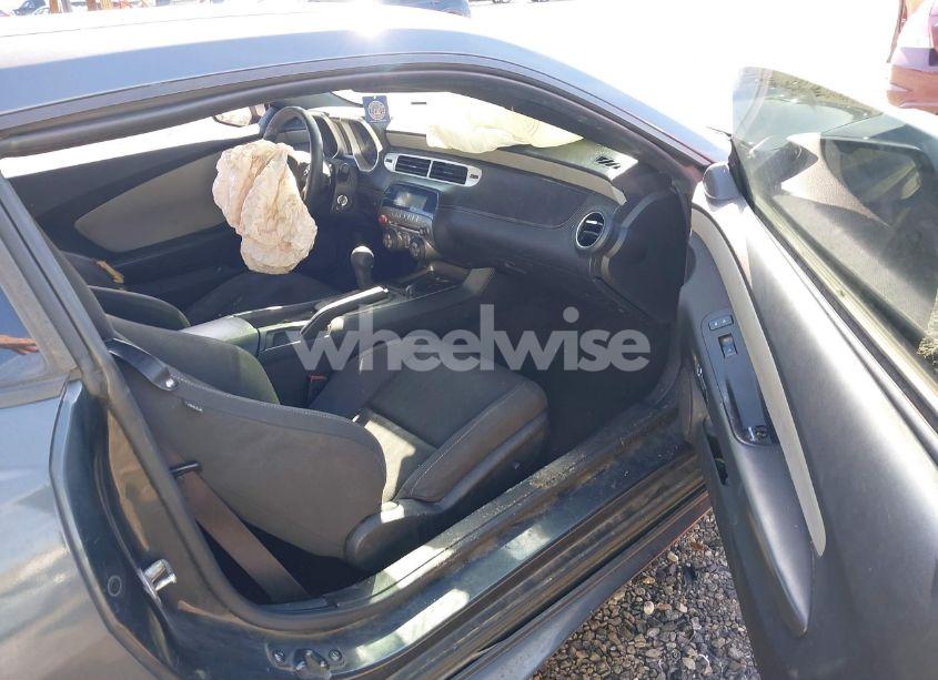 Photo 5 of 2012 Chevrolet Camaro 2LS (VIN 2G1FA1E34C9162989)