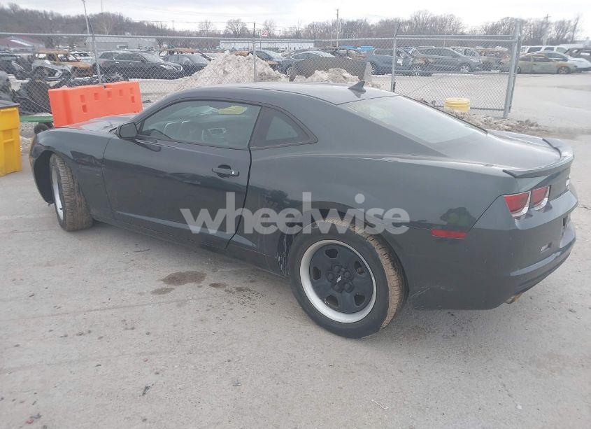 Photo 3 of 2012 Chevrolet Camaro 2LS (VIN 2G1FA1E34C9163205)