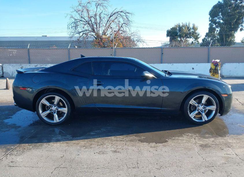 Photo 13 of 2013 Chevrolet Camaro 2LS (VIN 2G1FA1E34D9189000)