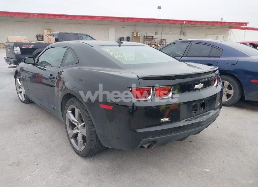 Photo 3 of 2013 Chevrolet Camaro 2LS (VIN 2G1FA1E35D9110417)