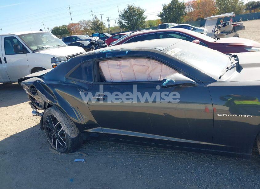 Photo 13 of 2014 Chevrolet Camaro 2LS (VIN 2G1FA1E35E9187869)